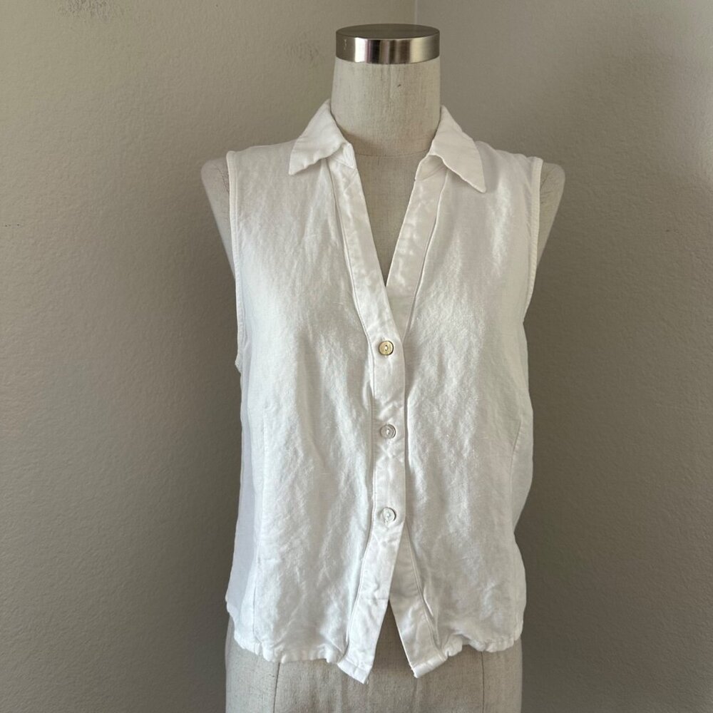 H&M Linen Blend Fitted Blouse Minimalist White Collar V Neck Sleeveless Lightwei